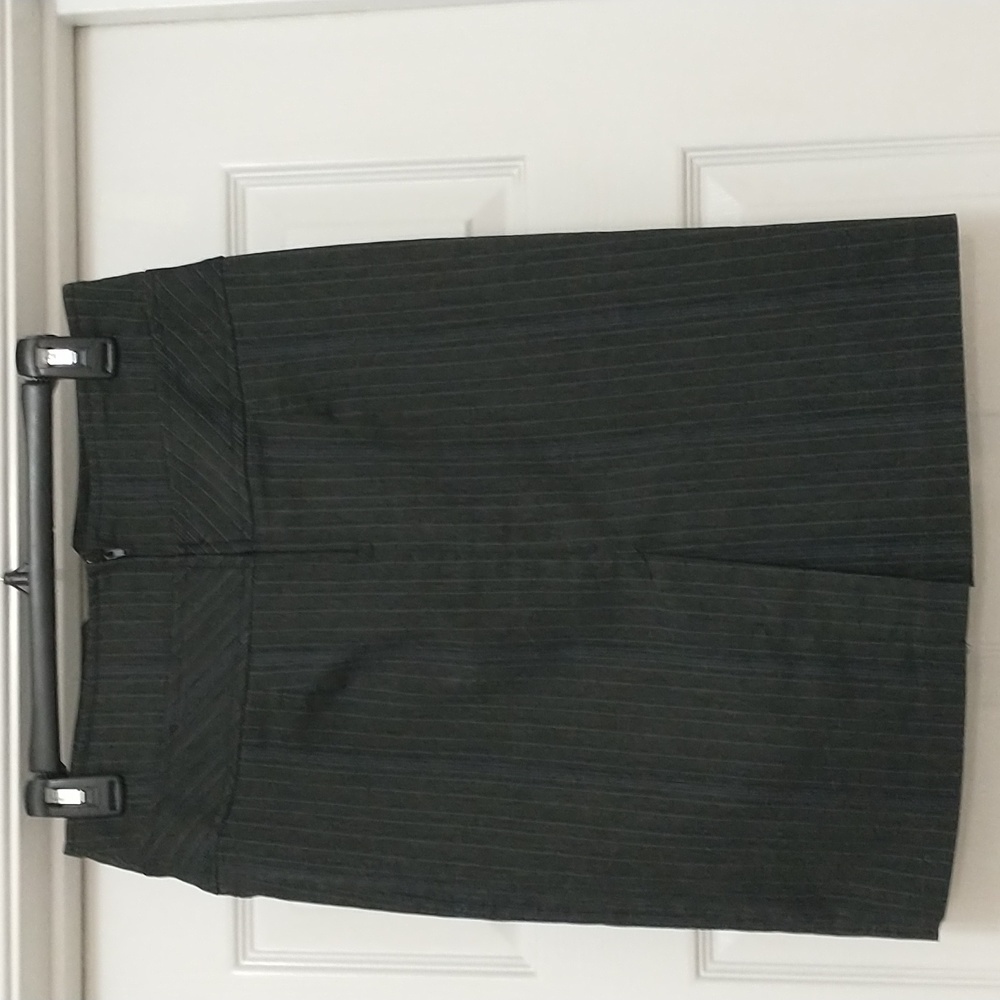 Joe Benbasset Grey Pinstripe Skirt size 9 - Picture 4 of 7